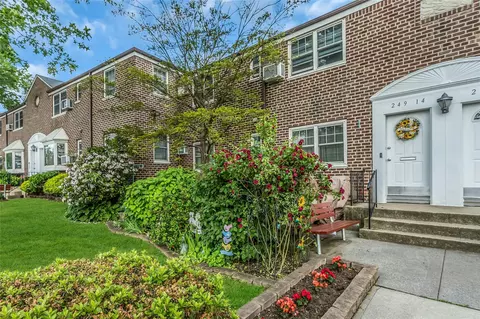 249-14 57th Ave #259, Little Neck, NY 11362