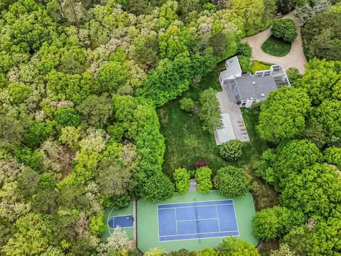 580 Hands Creek Rd, East Hampton, NY 11937