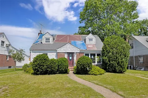 1630 Salem Rd, Valley Stream, NY 11580
