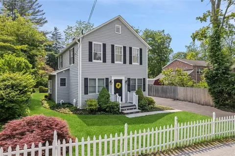 7 Greenwich Rd, Bedford, NY 10506