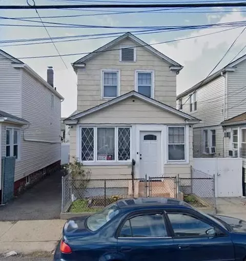 101-34 130 St, South Richmond Hill, NY 11419