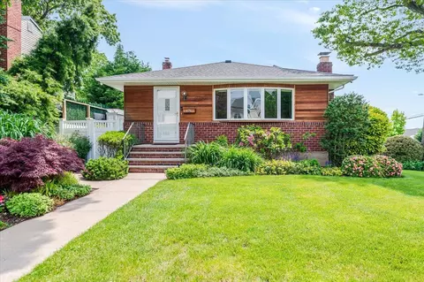 676 Central Ave, Massapequa, NY 11758