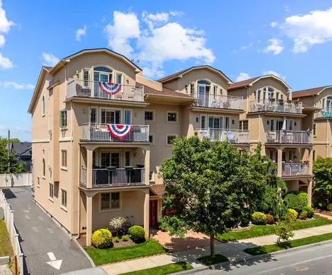 435 E Broadway #A, Long Beach, NY 11561