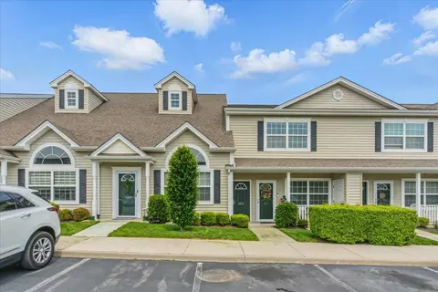 1512 Willow Ln, Valley Stream, NY 11580