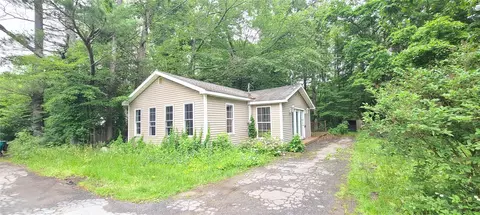10 Mary Dr, Mamakating, NY 12721
