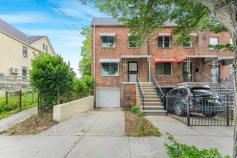 4027 Gunther Ave, New York, NY 10466