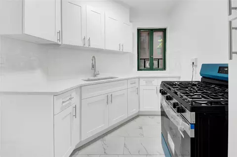 1514 Unionport Rd #1A, New York, NY 10462