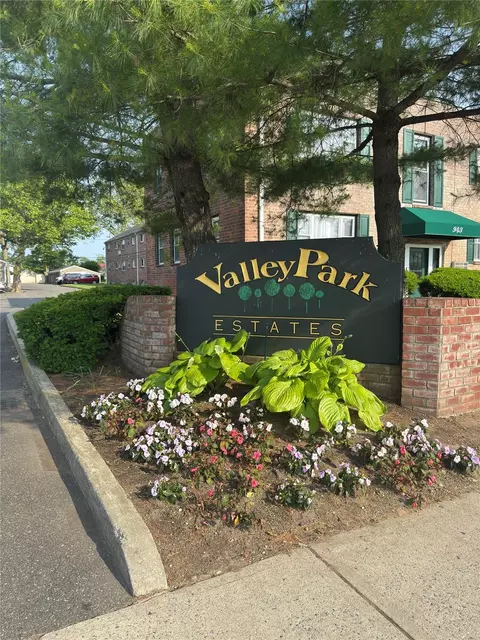 1079 Hunter Ave # 1, Valley Stream, NY 11580
