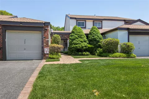 302 Gotham Way, Saint James, NY 11780