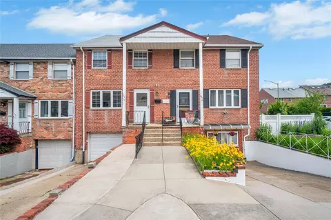239-53 66th Ave, New York, NY 11362