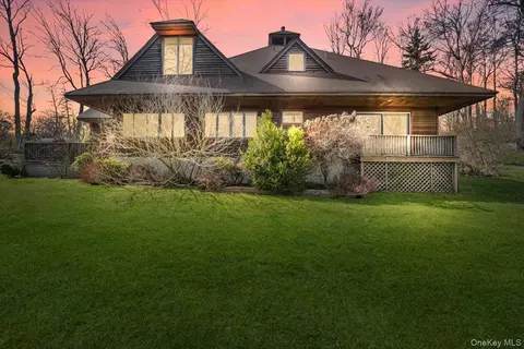 1 Lookout Rd, Tuxedo, NY 10987