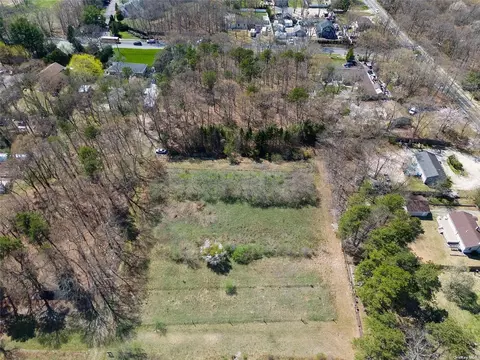 Cedarhurst Ave, Brookhaven, NY 11763 photo 11