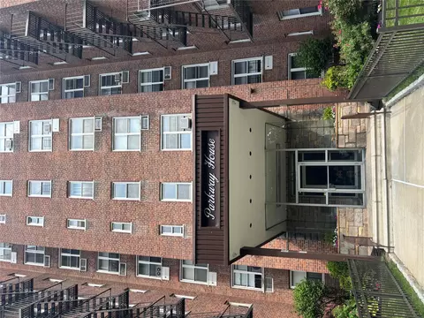61 Bronx River Rd #8E, Yonkers, NY 10704