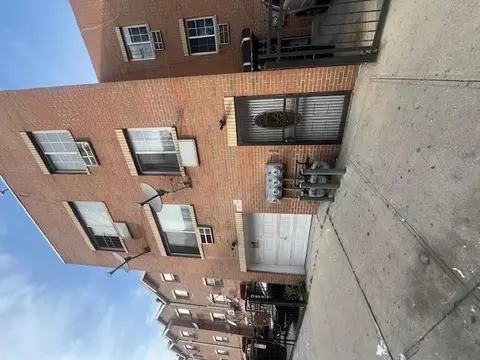 879 Elsmere Pl, New York, NY 10460
