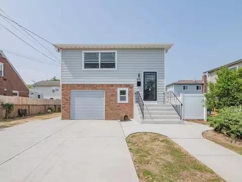 935 Prospect Ave, North Hempstead, NY 11590