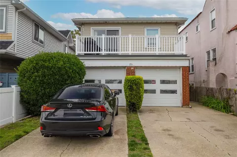 721 E Walnut St, Long Beach, NY 11561
