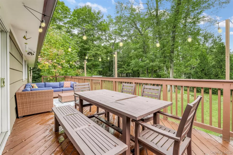 Exterior - 47 Mayer Dr, Ramapo, NY 10901 photo 8 of 9