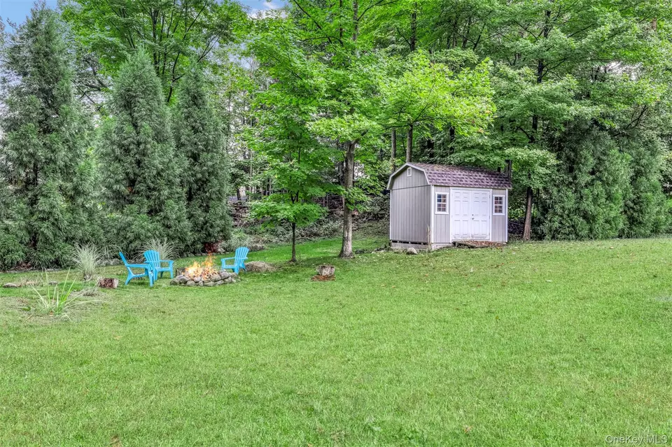 Exterior - 47 Mayer Dr, Ramapo, NY 10901 photo 7 of 9