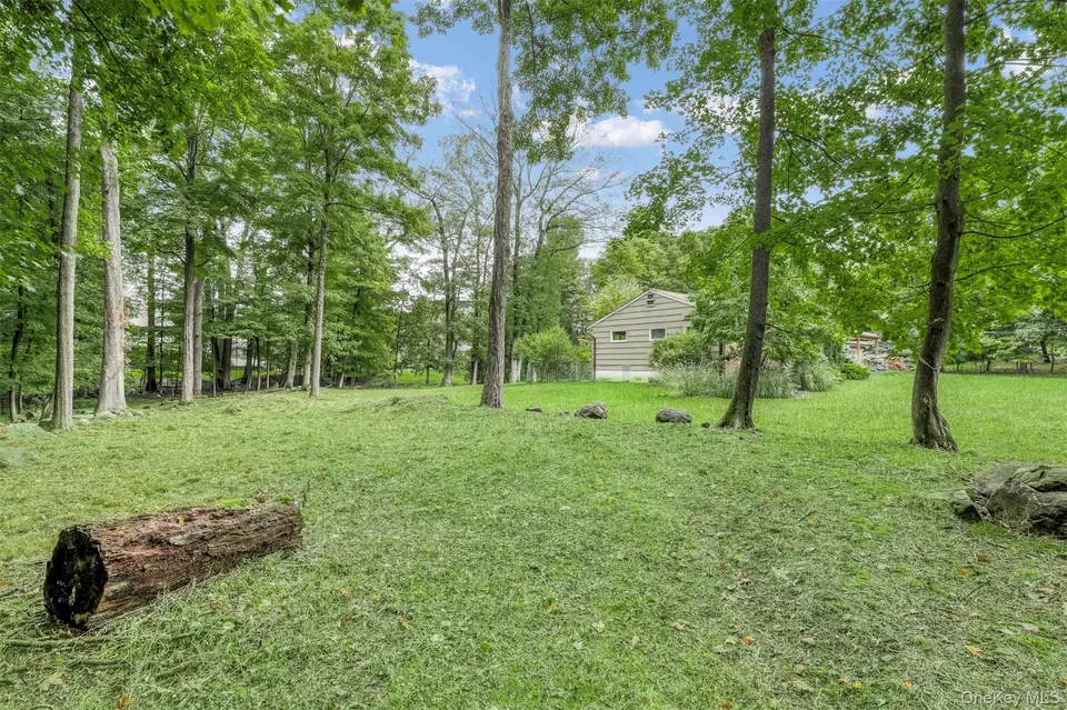 Exterior - 47 Mayer Dr, Ramapo, NY 10901 photo 5 of 9