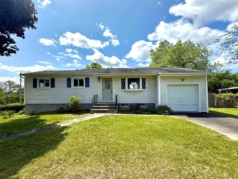 17 Wilson Rd, Southeast, NY 10509