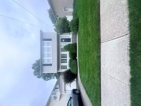 615 Briggs St, Bellmore, NY 11710