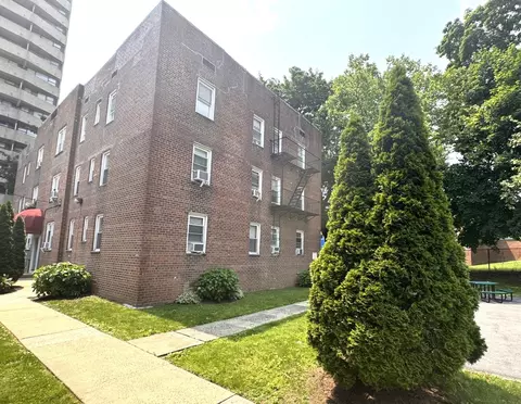 1531 Central Park Ave #C4, Yonkers, NY 10710