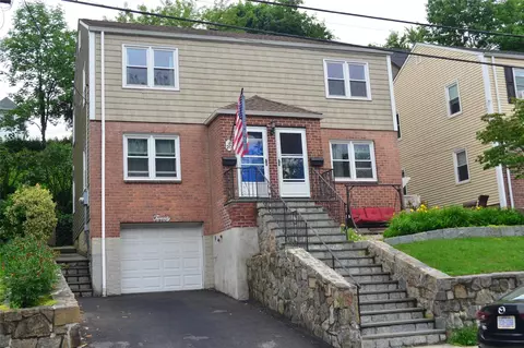 20 Oak Ave, Eastchester, NY 10707