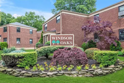 73-19 217th St #LOWER, Oakland Gardens, NY 11364