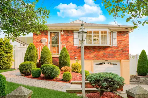 389 Sycamore St, Staten Island, NY 10312