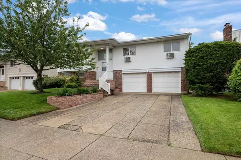 3379 Bertha Dr, Baldwin, NY 11510