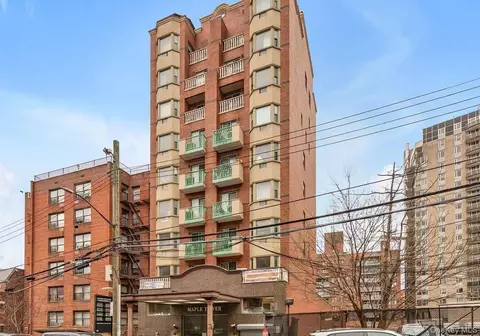 134-43 Maple Ave # 2A, New York, NY 11355