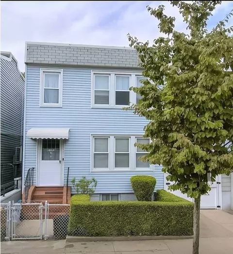 125-03 13th Ave, New York, NY 11356