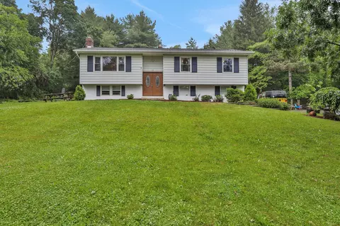 373 Carter Ave, Newburgh, NY 12550