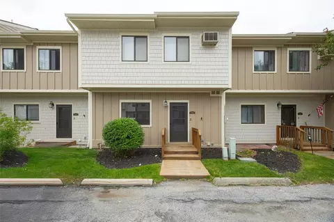 5306 Chelsea Cv N, Beekman, NY 12533