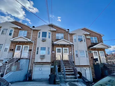 132-06 57th Rd, Flushing, NY 11355