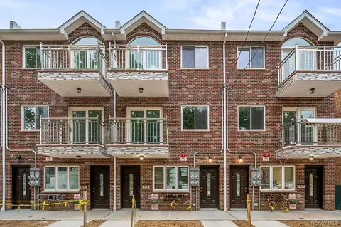 10603 49th Ave, New York, NY 11368