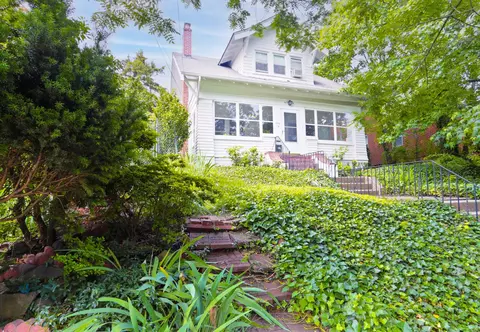 186-19 Wexford Ter, Jamaica, NY 11432