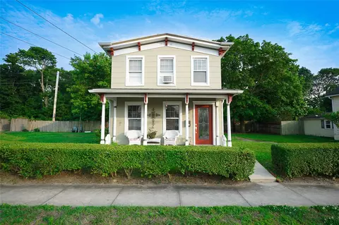 56 Academy St, Patchogue, NY 11772