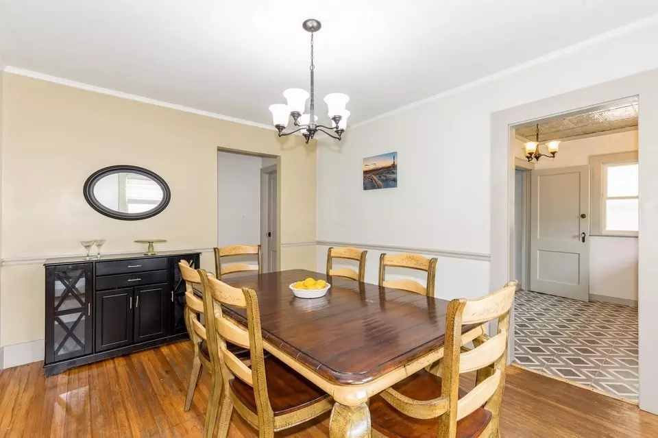 Dining - 15 Orchard Rd, Brookhaven, NY 11772 photo 2 of 2