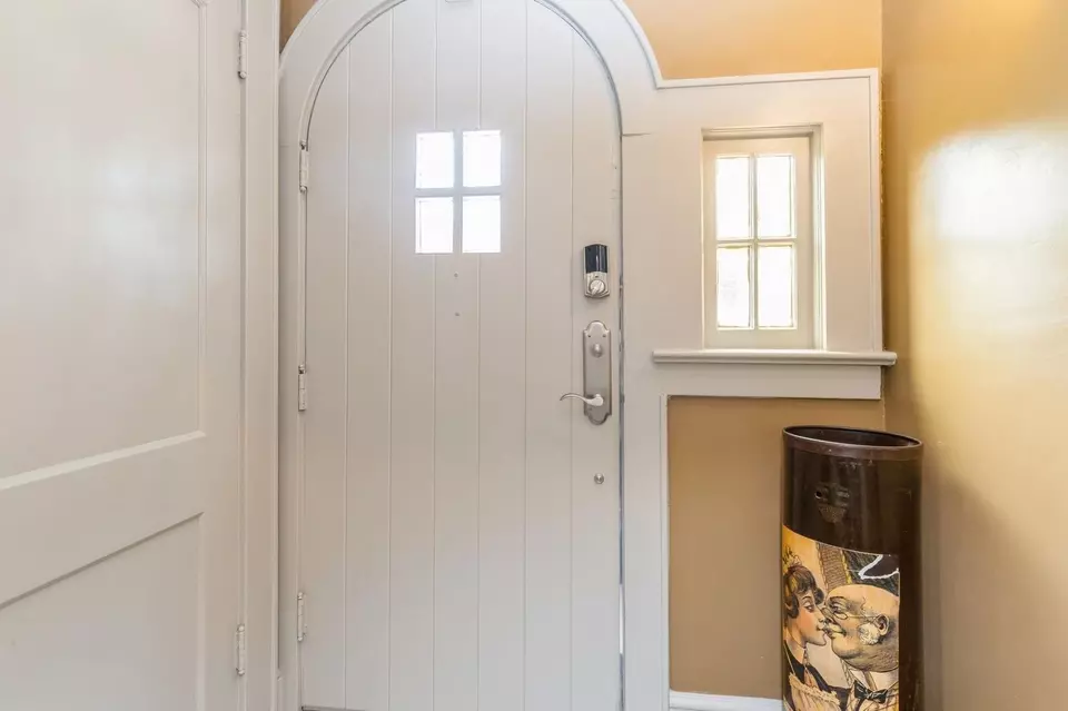Entry Way - 15 Orchard Rd, Brookhaven, NY 11772 photo 1 of 1