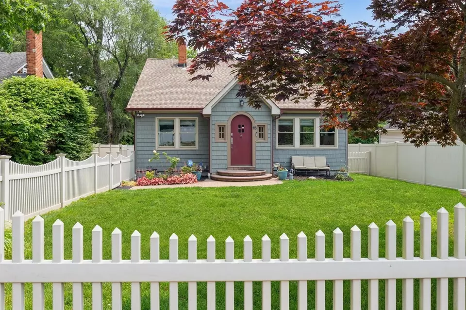 Exterior - 15 Orchard Rd, Brookhaven, NY 11772 photo 1 of 8