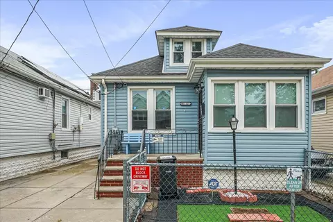 10712 Sutter Ave, New York, NY 11417