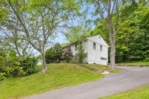 35 Saint Michaels Ter, Carmel, NY 10512