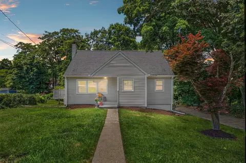26 Helena Ave, Cortlandt, NY 10547