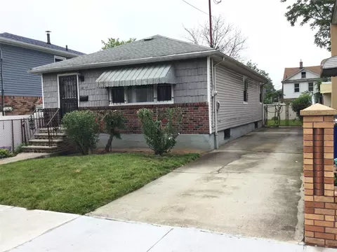 122-21 Long St, Jamaica, NY 11434