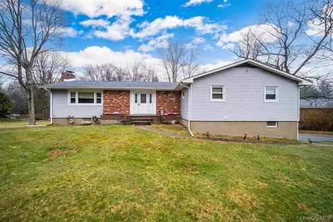 20 Provost Dr, Ramapo, NY 10901