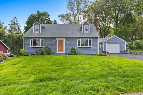 37 Rutland St, Mount Kisco, NY 10549