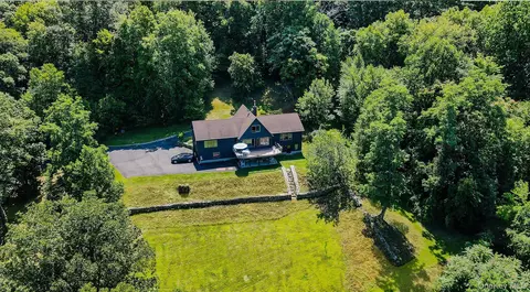 36 Blue Grass Ln, Beacon, NY 12508