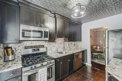 460 Old Town Rd #10 A, Port Jefferson Station, NY 11776