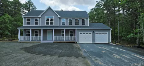117 Currans, Middle Island, NY 11953